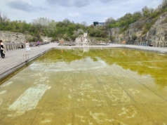 Ruszają prace na Zakrzówku. Czyszczenie niecek i ograniczenia na pomostach