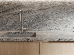 Ten blat jest wytrzymały i elegancki. Nowy hit zyskuje popularność w nowoczesnych kuchniach