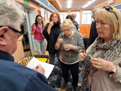 Spotkanie ze śledziem w tle w Świnoujściu