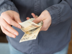 Emerytura wyższa od pensji jest możliwa. Polacy opracowali "metodę na strażaka"