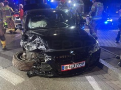 Wjechał BMW w słup i uciekł pieszo. Policja zatrzymała obywatela Ukrainy