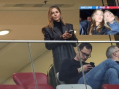 Przyszła kibicować mężowi. Lewandowska nie była sama