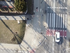 Warszawa testuje nowe rozwiązania na Woli. Rowerzyści i hulajnogiści mają zwalniać