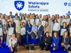 Szkoły uczą się ratować życie uczniów. Program Wspierająca Szkoła działa