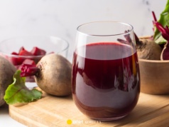 Zapomniany napój naszych babć. Najlepszy na trawienie i płaski brzuch