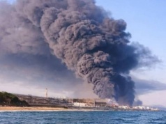 Ogromny pożar w rosyjskiej rafinerii. Władze ostrzegają mieszkańców