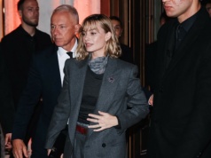 Margot Robbie wciąż na topie. Tym razem wybrała nieoczywistą stylizację
