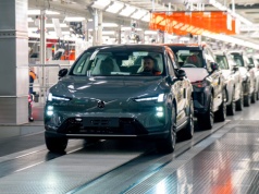 Volvo EX60 wchodzi do produkcji. Nowy elektryczny SUV zmienia strategię marki