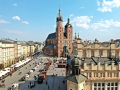 Włosi chcieli lecieć do Krakowa, ale pomylili nazwy. Wylądowali w Rumunii