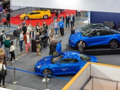 Nowe sportowe Alpine A390 zadebiutowało w Polsce. 4×4, Trzy silniki, 470 KM, 3,9s do setki!