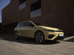 218-konny Leapmotor uderza ceną. B05 kosztuje tyle, co elektryczna Grande Panda