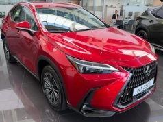 Lexus NX znowu tanieje. Teraz nawet osoby rozważające zakup chińskiego SUV-a mogą się zawahać