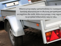 Wynajem busa czy własna przyczepka samochodowa?