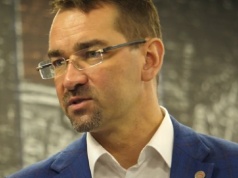 Kubiak chce powrotu Rosjan. Świderski powiedział, co o tym myśli