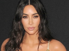 Takie brwi są już niemodne. Powraca trend z dawnych lat