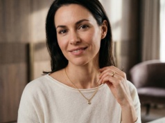 Złota nić intymności – dlaczego klasyczny łańcuszek jest najważniejszą rzeczą, jaką założysz na siebie tego ranka