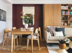 Sypialnia w salonie. Udana metamorfoza mieszkania w bloku z lat 70.