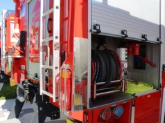 Pożar garażu na os. Albertyńskim w Krakowie. Ewakuowano mieszkańców