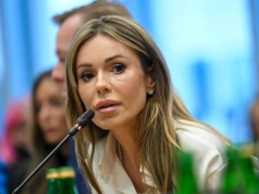 "Nie wierzę w wypadki". Piosenkarka zrozpaczona śmiercią polityka