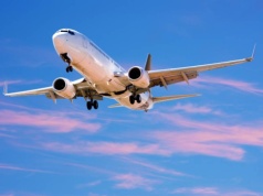 Koniec tanich lotów? Kryzys paliwowy ograniczy trasy z Polski