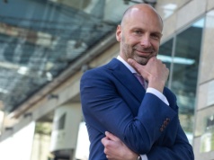 Kęty konsumują konkurencję. Rosną mimo kurczącego się rynku