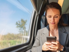 Tego nigdy nie rób w pociągu. Jeden błąd i kompromitacja gotowa