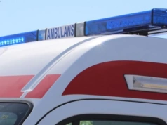 Nieprzytomny nastolatek leżał na jezdni. Trafił do szpitala w Ciechanowie