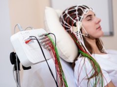 Stan wegetatywny czy ślady świadomości? W badaniu mózgu ważne są wrzeciona snu