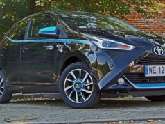 Używana Toyota Aygo. Dlaczego ten maluch trzyma cenę?