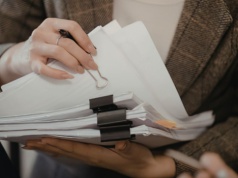 Jest decyzja rządu. Część pracowników zyska dodatkowe wolne, to aż dwa długie weekendy