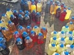 Ponad 450 litrów nielegalnego alkoholu ujawnionych w stodole