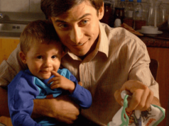 Pamiętacie Mateusza z "M jak Miłość"? Po 23 latach w serialu podziękowali mu. To dziś robi