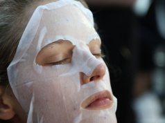 Przetestowałam topowe maski w płachcie. Nie spodziewałam się takiego efektu