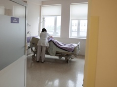 Licznik w NFZ tyka. Tylko 30 dni. Potem będziesz płacić za leczenie z własnej kieszeni