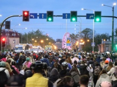 Rolkarze przejęli ulice Krakowa. Wieczorny przejazd przez miasto