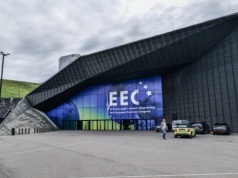 Inwestor planował tu budowę centrum handlowego. Centrum powstało, ale międzynarodowe i kongresowe