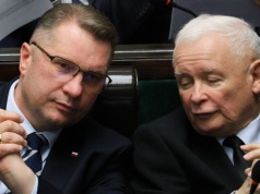 Gądek: "efekt Czarnka" zgaszony wojną w PiS. Kaczyński upokorzony