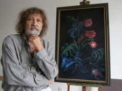 Kuzyn prezesa pokaże swoje prace w Strasburgu. Kuratorem wystawy znany polityk PiS!