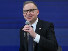 Świadkowie: Janusz F. "pod stołem" zbierał pieniądze na kampanię Andrzeja Dudy