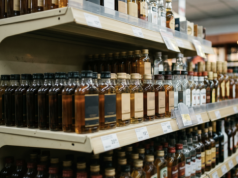 „Małpki" znikną ze sklepów? Łódź robi krok, który może dać rządzącym do myślenia