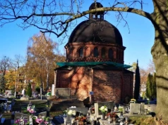 Kaplica Markiefki na starym cmentarzu doczeka się remontu? Parafia NSPJ w Mysłowicach złożyła wniosek do urzędu miasta