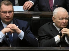 Varga: Prezes koniecznie musi obejrzeć ten film. Najlepiej w towarzystwie profesora Czarnka