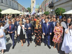 Rzeszów świętuje 3 maja! Barwny korowód, rycerze w fosie i wielki koncert na Rynku