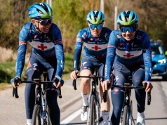 AG Insurance – Soudal Team ze specjalnymi strojami w ramach społecznej kampanii