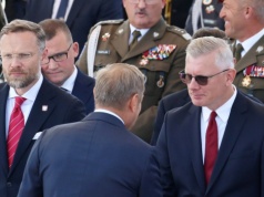 Tusk o dymisji Cenckiewicza: Wykończyli go. Domyślam się kto