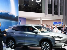 Chińska ofensywa na europejskim rynku motoryzacyjnym przyspiesza dzięki hybrydom