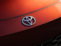 ADAC wypunktował problemy modeli Toyoty i Hyundaia. Marki tłumaczą, co już poprawiły