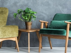 Jak wyczyścić tapicerowane meble? Sięgnij po ten produkt z kuchni