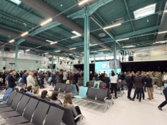 Tak wygląda terminal wspierający na lotnisku w Balicach . Wkrótce otwarcie, wcześniej nocne testowanie