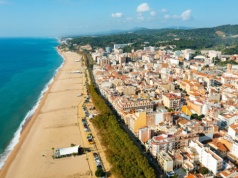 Ciepło, słonecznie i niedrogo. Oto najpopularniejsze kierunki na majówkę. Od 809 zł